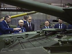 Minus statt Wachstum: Russlands Kriegswirtschaft schrumpft unerwartet stark