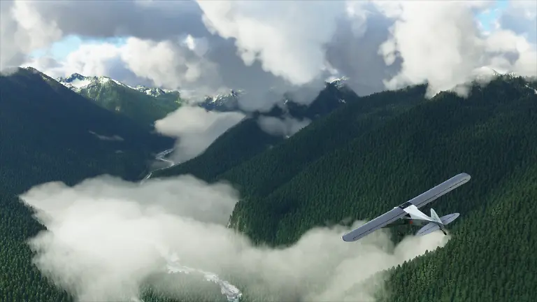 Xcub-Mountains-7K-Foggy