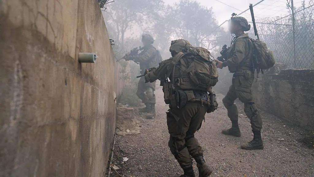 Southern-Lebanon-Lebanon-April-2026-According-to-the-Israel-Defense-Forces-IDF-troops-from-the-91st-Division-supported-by-the-Israeli-Air-Force-conducted-operations-against-Hezbollah-infrastructure-in-the-area-of-Dibbin-approximately-12-kilometers-inside-Lebanese-territory-prior-to-a-ceasefire-taking-effect-The-IDF-stated-that-forces-engaged-a-Hezbollah-compound-where-intelligence-indicated-preparations-for-attacks-against-Israeli-soldiers-and-civilians-During-the-operation-the-IDF-reported-that-more-than-70-targets-were-struck-and-over-20-militants-were-killed-in-both-close-quarters-combat-and-aerial-strikes-Israel-Defense-Forces-Handout-via-SIPA-PRESS-04SIPA-Sipa