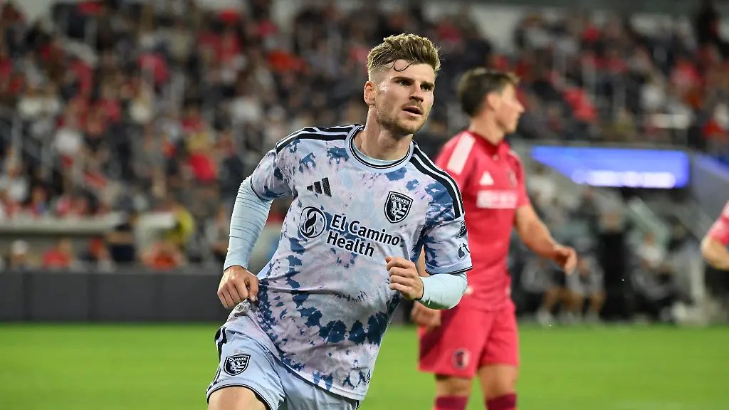 2026-04-26T030656Z_826294430_MT1USATODAY28815673_RTRMADP_3_MLS-SAN-JOSE-EARTHQUAKES-AT-ST-LOUIS-CITY-SC