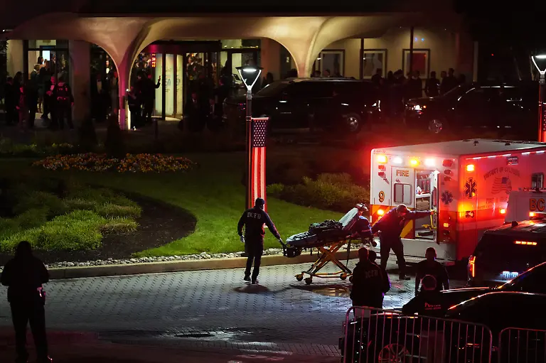 An-ambulance-responds-to-an-incident-at-the-Washington-Hilton-during-the-White-House-Correspondents-Dinner-Saturday-April-25-2026-in-Washington