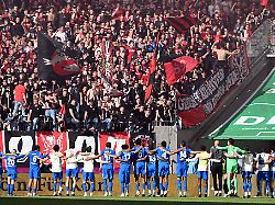 Nordrhein-Westfalen: Derbysieg mit Makeln: Bayers holpriger Weg zur Königsklasse