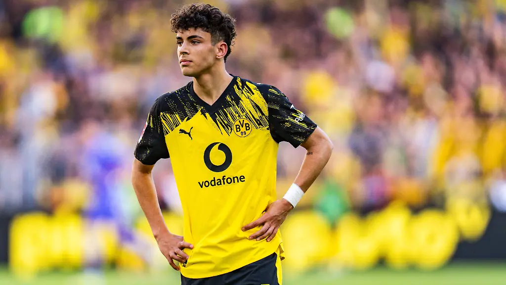 26-04-2026-Borussia-Dortmund-vs-SC-Freiburg-1-Bundesliga-31-Spieltag-Samuele-Inacio-Borussia-Dortmund-40-Wichtiger-Hinweis-Gemaess-den-Vorgaben-der-DFL-Deutsche-Fussball-Liga-bzw