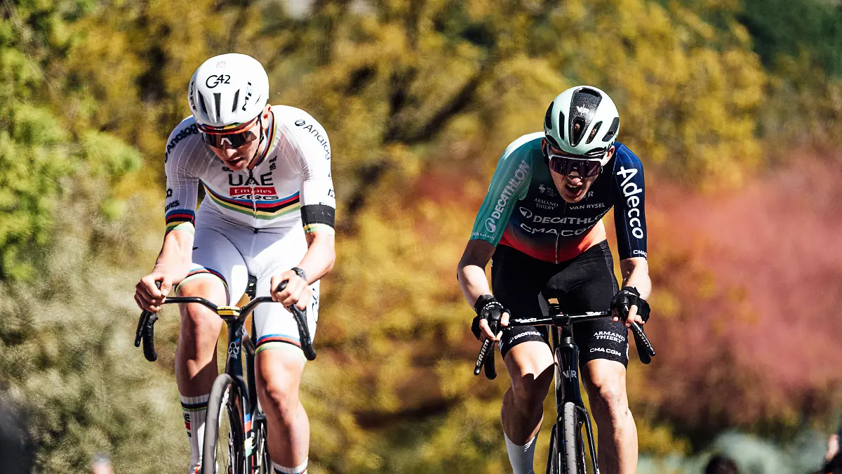 2026-Liege-Bastogne-Liege-Picture-by-Zac-Williams-SWpix-com-26-04-2026-Cycling-2026-Liege-Bastogne-Liege-Tadej-Pogacar-and-Paul-Seixas-Copyright-x-xSWpix-comxt-axPhotographyxHubxLtdxZacxWilliams-SWpix
