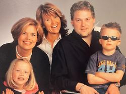 Eine schrecklich nette Familie?: Julia Klöckner zeigt altes Familien-Foto