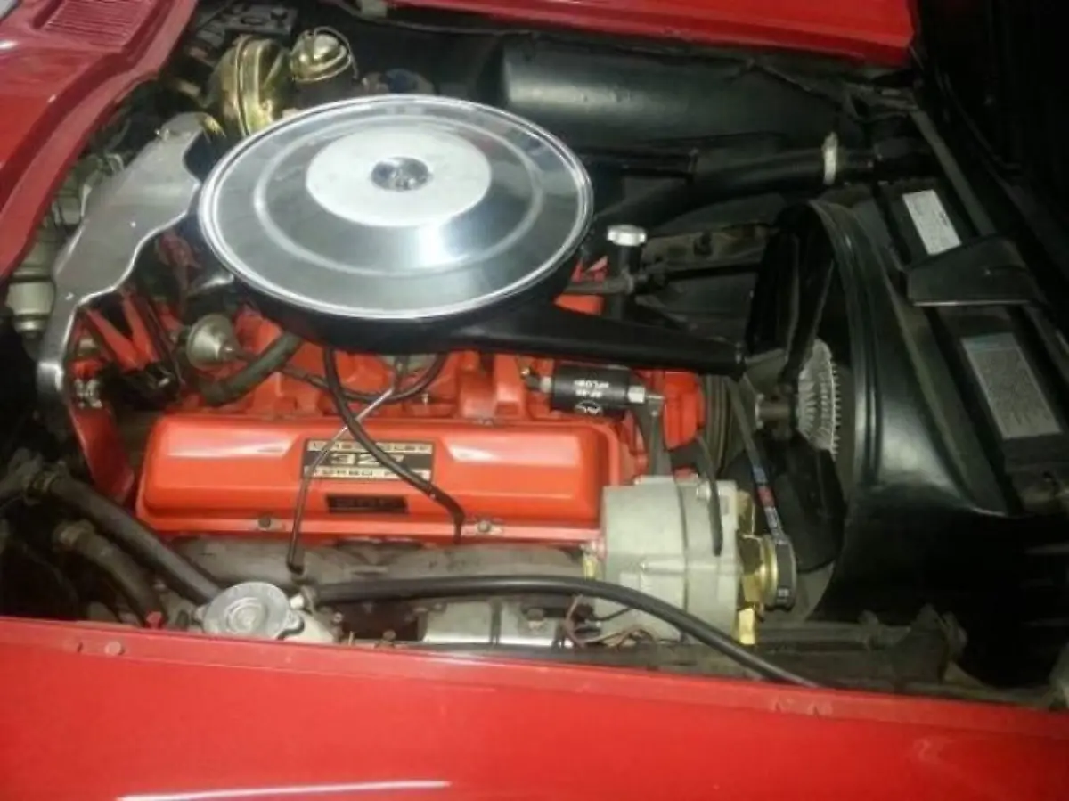 1963-Chevrolet-Corvette-american-classics-Car-100826828-cb08d745502d2e59098bd76d95888734