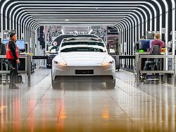 E-Autobauer sieht auch Risiken: Tesla steigert Gewinn in Grünheide deutlich