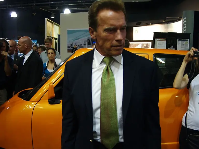 the-tango-t600-the-electric-micro-car-with-big-dreams-and-a-420000-price-tag-7