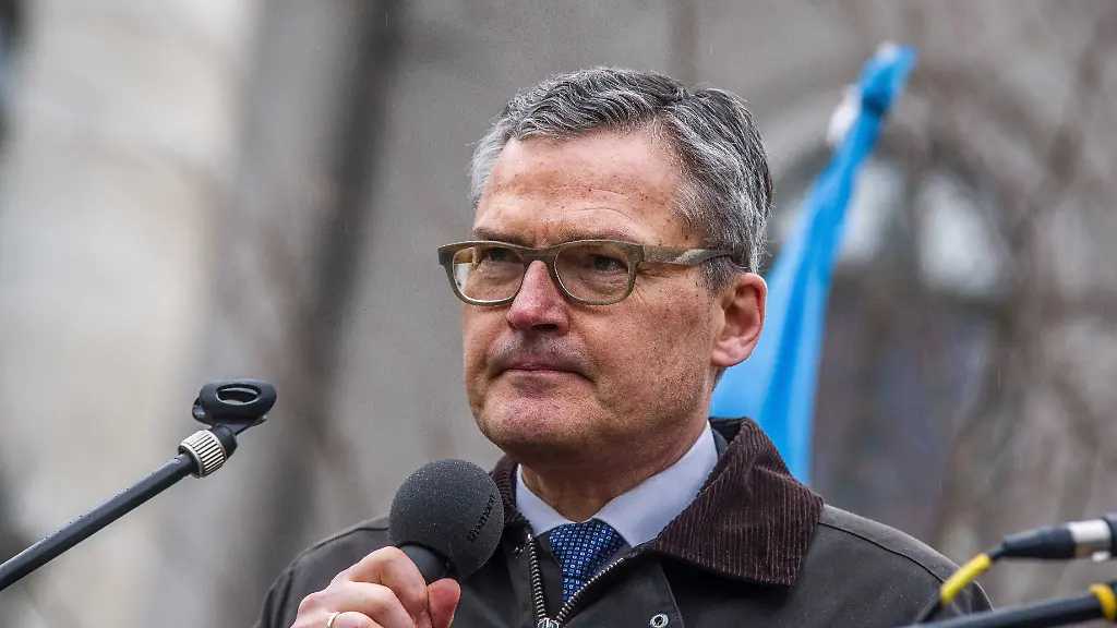 February-14-2026-Munich-Bavaria-Germany-Roderich-Kiesewetter-of-the-Bundestag-Nearing-the-fourth-year-of-RussiaA-a-a-s-full-scale-invasion-of-Ukraine-Ukrainians-in-Germany-used-the-occasion-of-the-Munich-Security-Conference-to-rally-for-support-and-consequential-action-to-secure-a-just-lasting-peace-for-Ukraine-Showing-support-were-Marie-Agnes-Strack-Zimmermann-Roderich-Kiesewetter-of-the-Bundestag-and-others