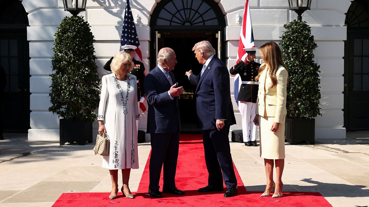 Staatsbesuch in schweren ZeitenTrump begrüßt König Charles und Camilla