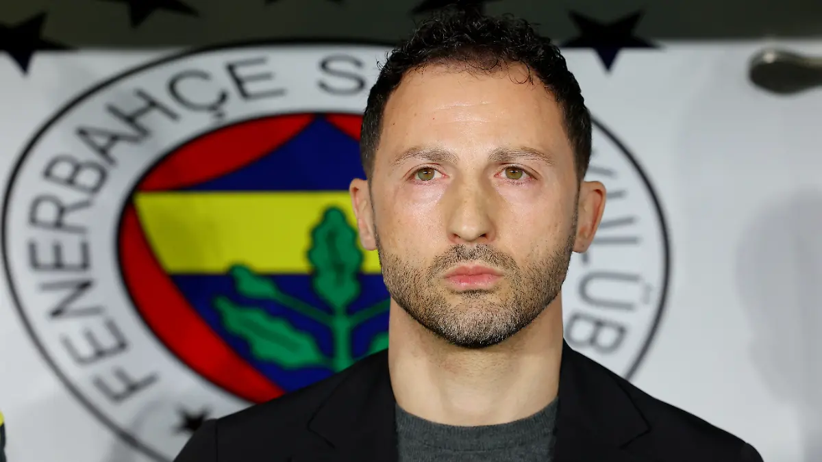 Soccer-Football-Super-Lig-Fenerbahce-v-Besiktas-Sukru-Saracoglu-Stadium-Istanbul-Turkey-April-5-2026-Fenerbahce-coach-Domenico-Tedesco-before-the-match-REUTERS-Murad-Sezer