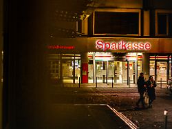 "Gigantisches Puzzle": Opfer des Sparkassen-Coups in Gelsenkirchen erhalten Gegenstände zurück