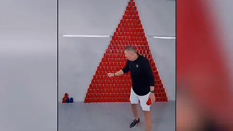 Becher-Vergleich