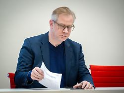 Büttner ist "geschockt": Bekannte verübten wohl Brandanschlag auf Antisemitismusbeauftragten