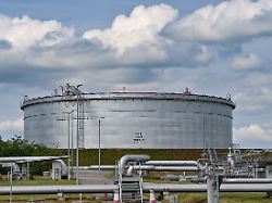 Noch vager Plan Kasachstans: Für Schwedt bestimmtes Öl wird über Häfen umgeleitet