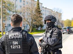 Sachsen: "Akribische Kleinarbeit": Ermittlungen zu tödlichen Schüssen