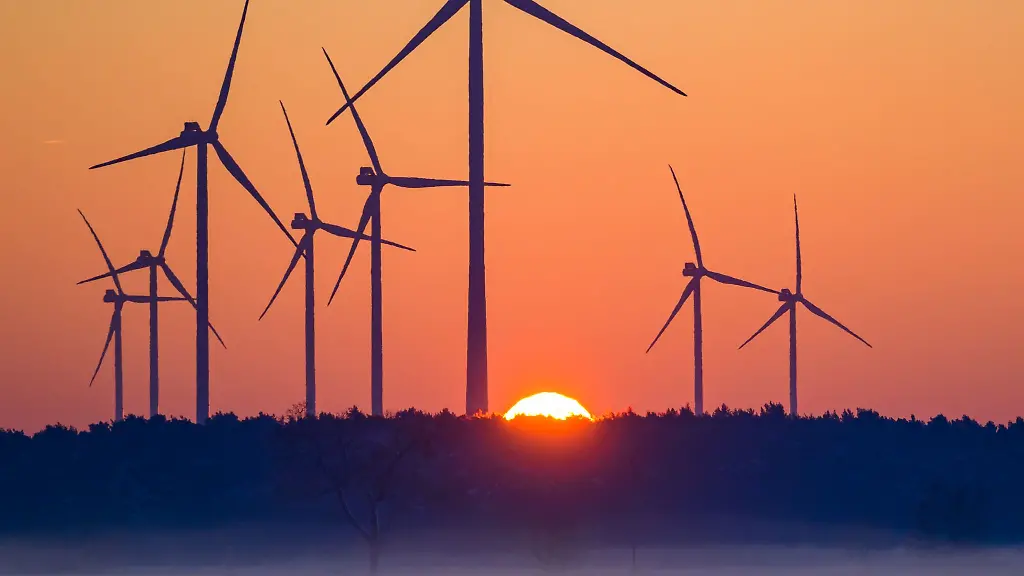 Tagsueber-zeigt-sich-die-Sonne-ueber-Berlin-und-Brandenburg-Nachts-fallen-die-Temperaturen-drastisch-auf-bis-zu-6-Grad