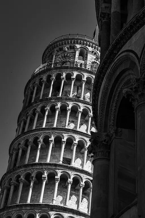 30 The Leanin Tower