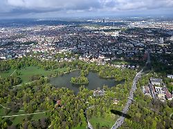 Bayern: Polizei sperrt Englischen Garten wegen Strahlen-Notruf ab