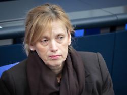 "Geht um Ruf als Familienpartei": JU-Chef Winkel attackiert CDU-Ministerin für Elterngeld-Pläne