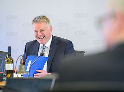 Rheinland-Pfalz & Saarland: CDU-Fraktion hat Schnieder erneut zum Chef gewählt