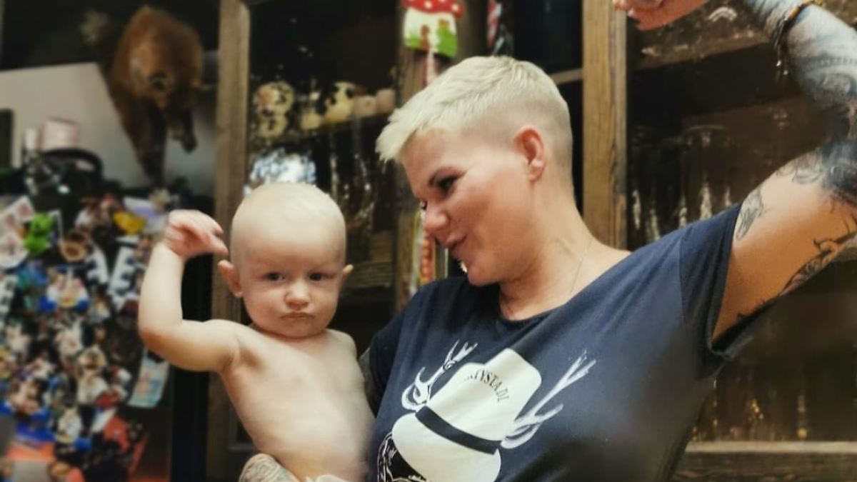 Ganze Familie infiziert: Melanie Müller sagt Corona den Kampf an - ntv.de