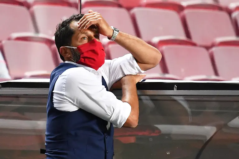 Lissabon-14-08-2020-Estadio-da-Luz-Fussball-UEFA-Champions-League-Viertelfinale-FC-Barcelona-gegen-FC-Bayern-Muenchen-UBz-Hasan-Salihamidzic-Sportdirektor-Bayern-Muenchen-UEFA-regulations-prohibit-any-use-of-photographs-as-image-sequences-and-or-quasi-video-NUR-FUER-REDAKTIONELLE-VERWENDUNG-FOR-EDITORIAL-USE-ONLY-National-and-international-news-agencies-out