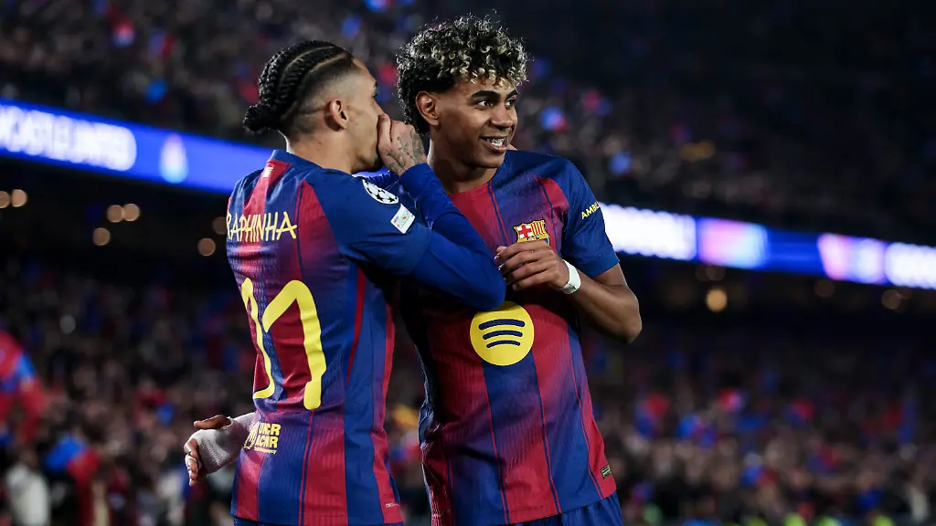 Raphina-of-FC-Barcelona-celebrates-with-Lamine-Yamal-of-FC-Barcelona-during-the-UEFA-Champions-League-round-of-16-match-between-FC-Barcelona-and-Newcastle-United-FC-at-Spotify-Camp-Nou-Stadium-on-March-18-2026-in-Barcelona-Spain