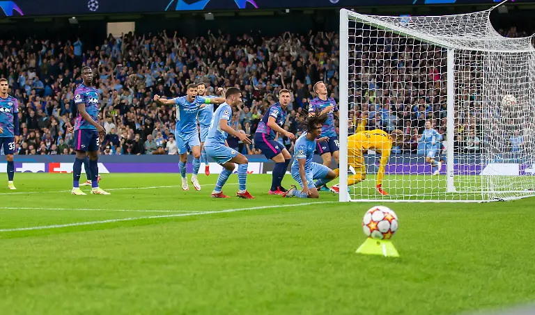 15th-September-2021-City-Stadium-Manchester-England-UEFA-Champions-League-football-Manchester-City-versus-Leipzig-Nathan-Ake-of-Manchester-City-scores-the-opening-goal-with-a-header-for-City-in-the-16th-minute-1-0