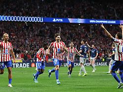 Elfmeter für Arsenal aufgehoben: VAR-Glück beschert Atlético Remis gegen unbesiegbares Arsenal