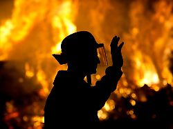 Sachsen: Hexenfeuer zur Walpurgisnacht: Feuerwehr rät zur Vorsicht