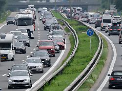 Bayern: Langes Wochenende – Stau auf bayerischen Straßen erwartet