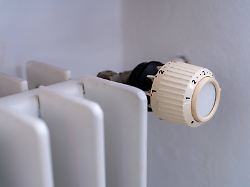 Vermieter zahlt für Fossile mit: Neues Heizgesetz kommt mit Kostenbremse für Mieter