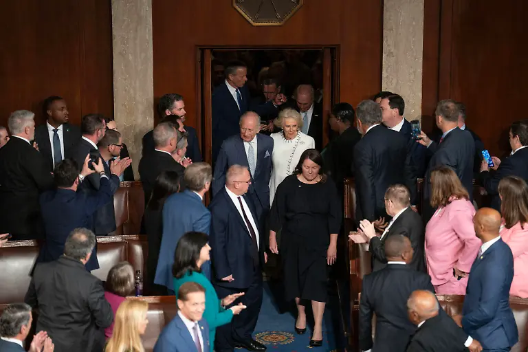 His-Majesty-King-Charles-III-of-the-United-Kingdom-of-Great-Britain-and-Northern-Ireland-and-Queen-Camilla-enter-the-House-Chamber-during-a-joint-session-of-the-U-S-Congress-on-April-28-2026-in-Washington-D-C-King-Charles-III-is-the-first-sitting-King-of-England-and-Northern-Ireland-to-speak-before-a-joint-session-of-the-U-S-Congress