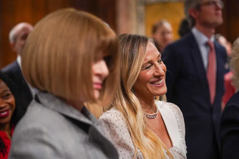 Global-Editorial-Director-of-Vogue-Anna-Wintour-left-and-actress-Sarah-Jessica-Parker-listen-to-Queen-Camilla-speak-at-the-New-York-Public-Library-during-a-literacy-event-Wednesday-April-29-2026-in-New-York
