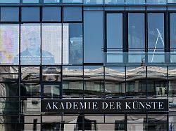 Berlin & Brandenburg: Akademie der Künste erwirbt Grass-Manuskript