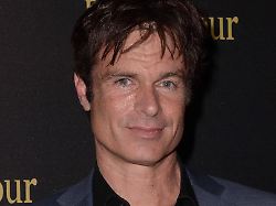 Patrick Muldoon wird nur 57: Todesursache von "Melrose Place"-Star steht fest