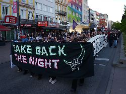 Hamburg & Schleswig-Holstein: Queer-feministische Demo zieht in Hamburg durch den Kiez