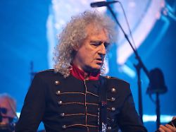 "Blumen-Streit": Queen-Rocker Brian May wird Narzissen-Bepflanzung untersagt