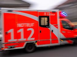 Nordrhein-Westfalen: Betrunkener Mann bei Sturz mit E-Scooter schwer verletzt