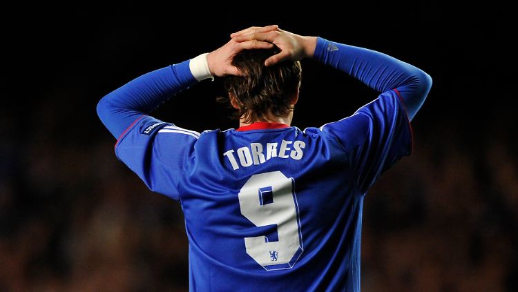 Seit seiner Zeit bei Atletico Madrid, wo er vom Talent zum Topstürmer reifte, heißt Fernando Torres „El Nino“. In London ist dem Kind der Killerinstinkt vor dem Tor abhanden gekommen.