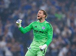 Grenzenloser Jubel: FC Schalke 04 kehrt in die Fußball-Bundesliga zurück