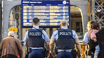 591121424