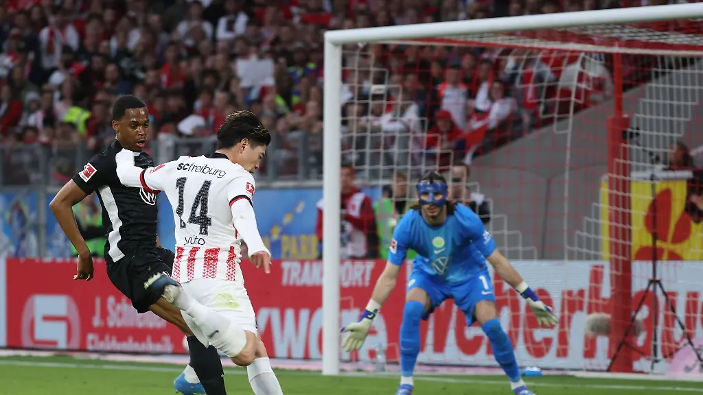 Yuito-Suzuki-droht-das-Halbfinal-Rueckspiel-gegen-Braga-zu-verpassen