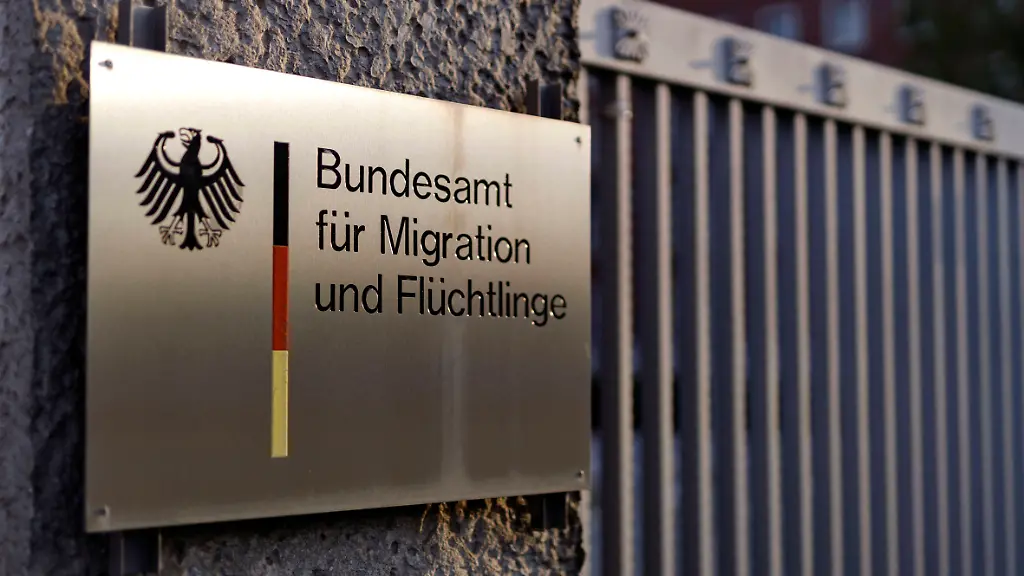 6ca60d3c4f181efbdba41e1eddd179d1