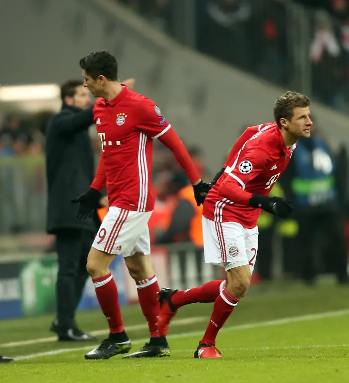 Fussball-Champions-League-Gruppenspiele-Gruppenphase-Saison-2016-2017-Herren-Deutschland-06-12-2016-FC-Bayern-Muenchen-Atletico-Madrid-Club-Atletico-de-Madrid-1-0-v-l