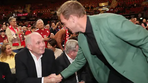 Julian-Nagelsmann-begruesst-Uli-Hoeness