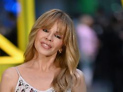 Franck Castel MAXPPP Paris 09 03 2026 PARIS FRANCE MARCH 09 Kylie Minogue Attends The Chanel Womenswear Fall Winter 2026 2027 Show As Part Of Paris Fashion Week On March 09 2026 In Paris France