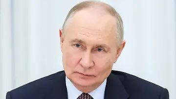 2026-04-30T160931Z_381283576_RC2RZKAJN41C_RTRMADP_3_RUSSIA-PUTIN