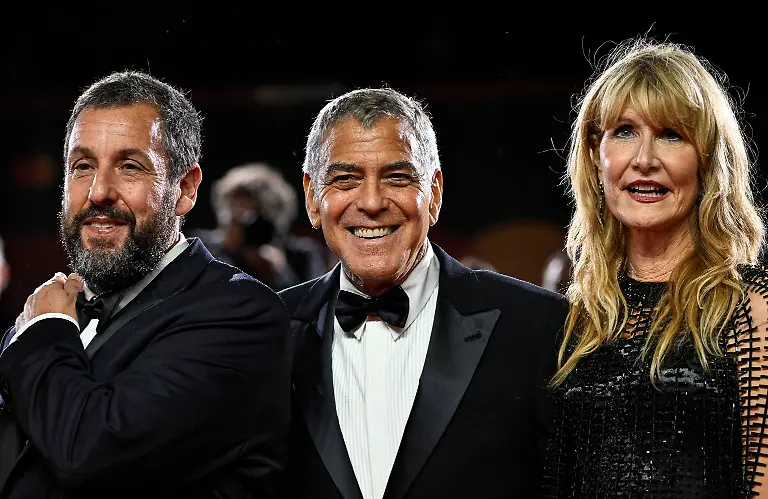 August-28-2025-Venice-Italy-George-Clooney-C-Laura-Dern-R-and-Adam-Sandler-L-arrive-for-the-screening-of-Jay-Kelly-at-the-82nd-annual-Venice-International-Film-Festival-in-Venice-Italy-28-August-2025-The-movie-is-presented-in-the-official-competition-Venezia-82-at-the-festival-running-from-27-August-to-06-September-2025-ANSA-RICCARDO-ANTIMIANI